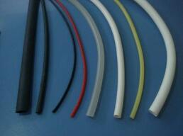 PTFE�ķ��܏S�ң�������83�N���W(xu��)Ʒ�L(f��ng)�U(xi��n)���u��